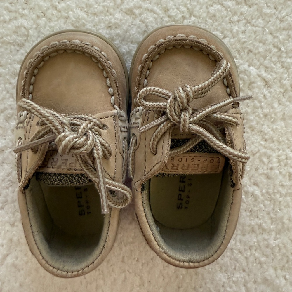 Sperry - Picture 4 of 4